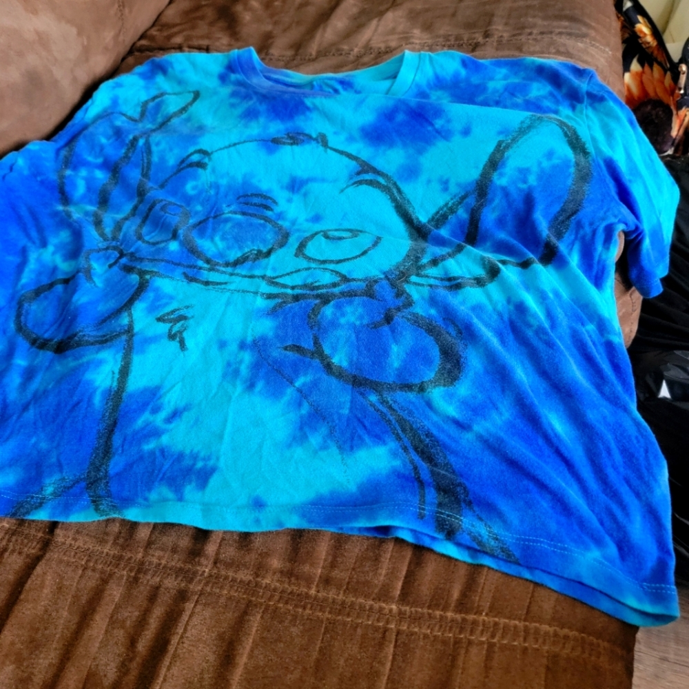 Junior Stitch crop top and a long sleeve crop top.